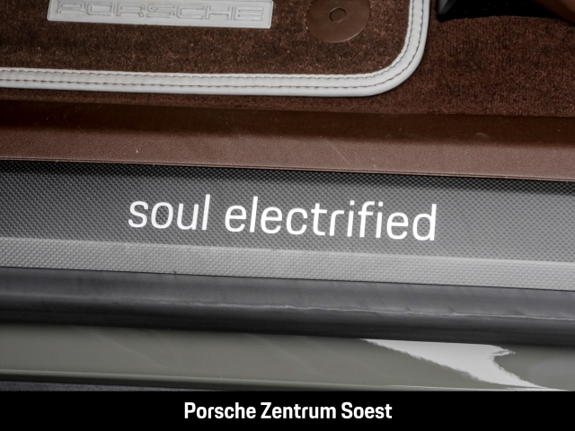 Porsche Taycan Turbo S Sport Turismo/PDCC/Burmester