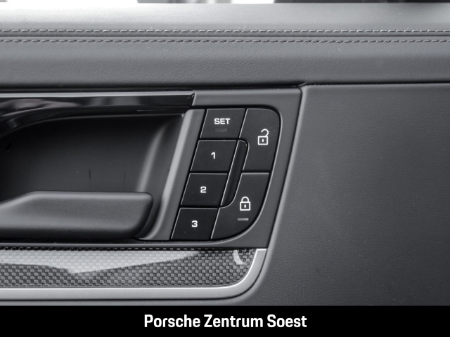 Porsche Cayenne S Coupe/22-Zoll/PASM/PDCC/BOSE