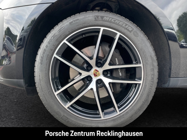 Porsche Macan Abstandstempomat Luftfederung PASM 9.818km