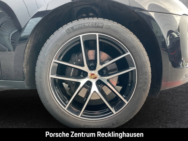 Porsche Macan Abstandstempomat Luftfederung PASM 9.818km