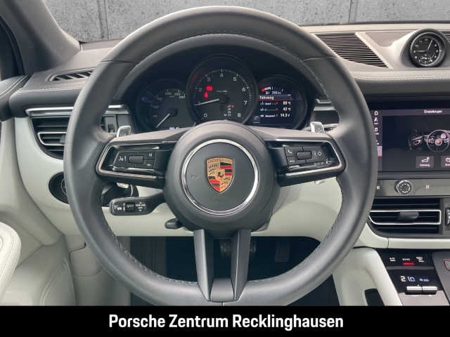 Porsche Macan Abstandstempomat Luftfederung PASM 9.818km