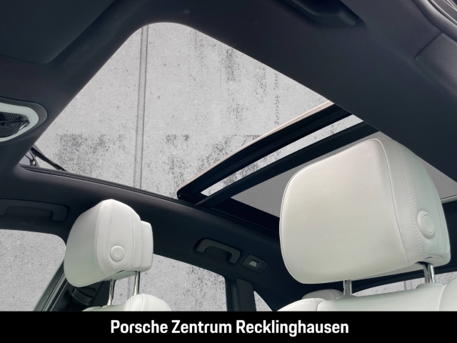 Porsche Macan Abstandstempomat Luftfederung PASM 9.818km