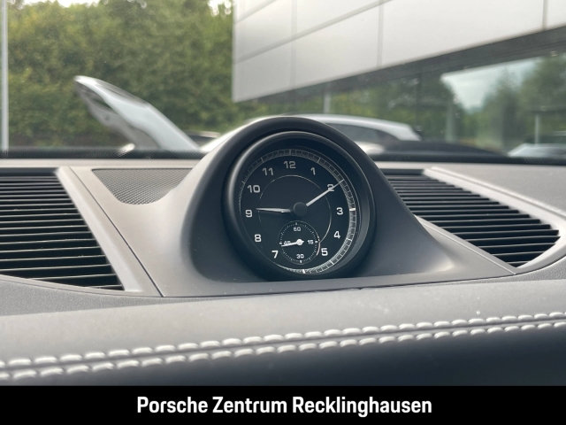 Porsche Macan Abstandstempomat Luftfederung PASM 9.818km