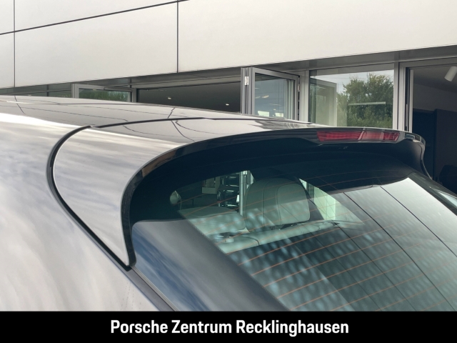 Porsche Macan Abstandstempomat Luftfederung PASM 9.818km