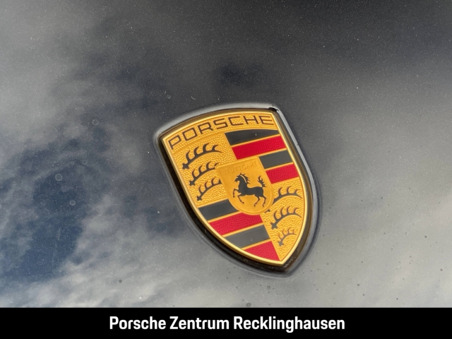 Porsche Macan Abstandstempomat Luftfederung PASM 9.818km