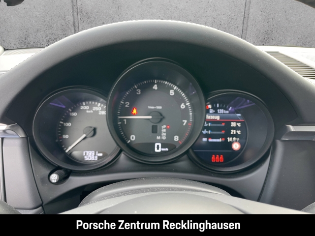 Porsche Macan BOSE Luftfederung Surround View LED