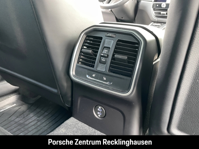 Porsche Macan BOSE Luftfederung Surround View LED