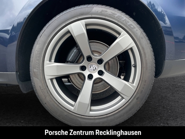 Porsche Macan T Burmester Luftfederung PASM 20-Zoll