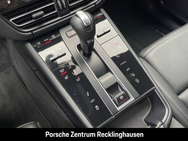 Porsche Macan T Burmester Luftfederung PASM 20-Zoll