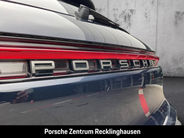 Porsche Macan T Burmester Luftfederung PASM 20-Zoll