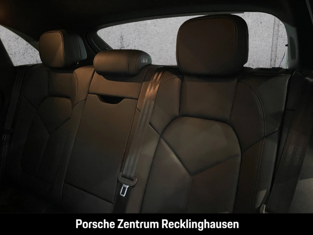 Porsche Macan S SurroundView Luftfederung Rückfahrkamera