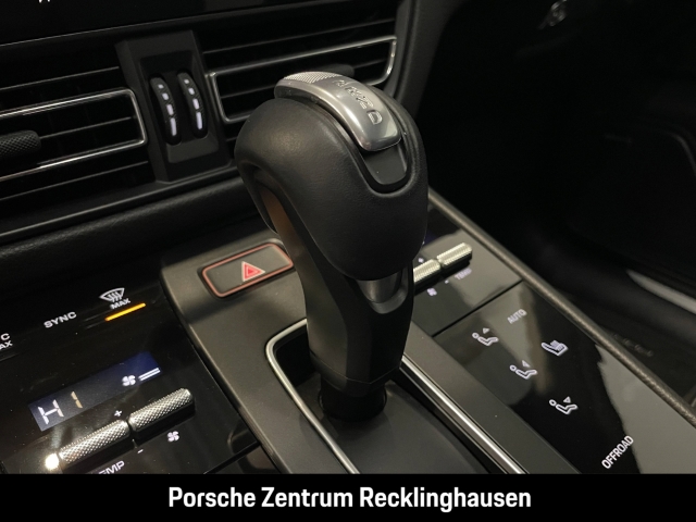 Porsche Macan S Luftfederung Rückfahrkamera Panoramadach