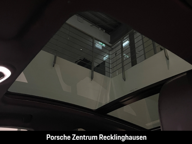 Porsche Macan S Luftfederung Rückfahrkamera Panoramadach