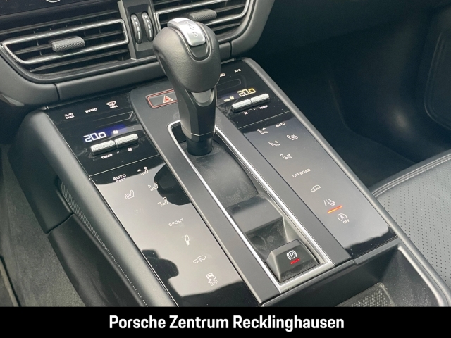 Porsche Macan S Luftfederung Panoramadach Rückfahrkamera