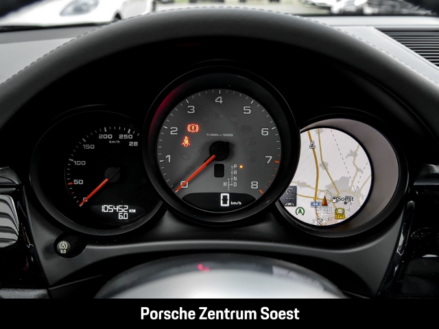 Porsche Macan S/Porsche Active Suspension Management