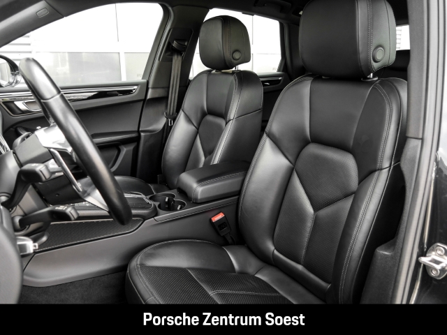 Porsche Macan S/Porsche Active Suspension Management