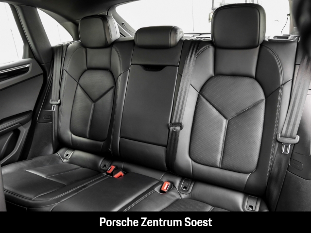 Porsche Macan S/Porsche Active Suspension Management