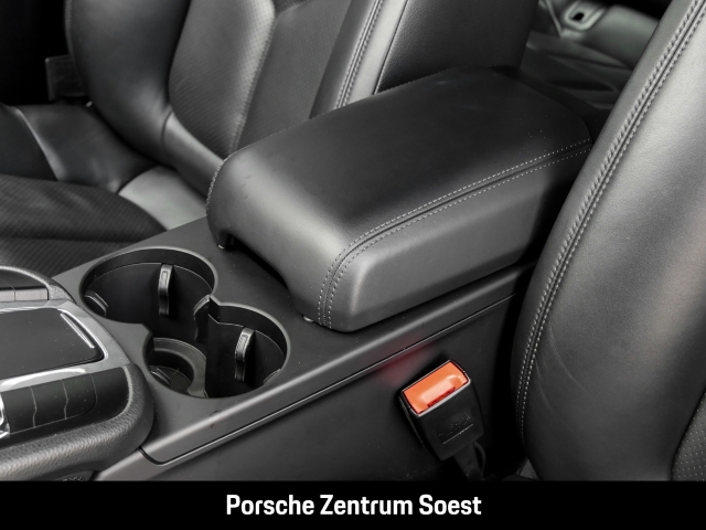 Porsche Macan S/Porsche Active Suspension Management