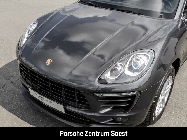 Porsche Macan S/Porsche Active Suspension Management