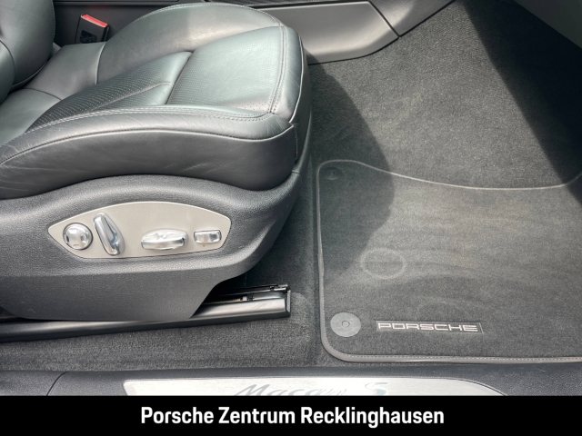 Porsche Macan S Sportabgas Luftfederung PASM Panorama
