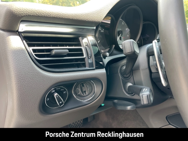 Porsche Macan S Luftfederung Rückfahrkamera Panoramadach