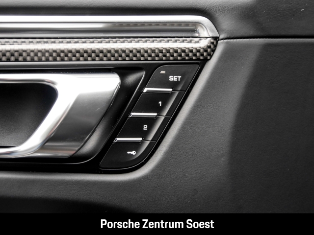 Porsche Macan GTS/Panoramadach/Surround-View/Burmester