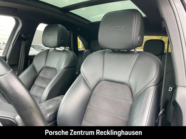 Porsche Macan GTS BOSE Luftfederung Rückfahrkamera LED