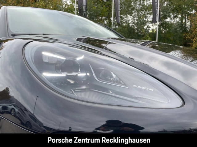 Porsche Macan GTS BOSE Luftfederung Rückfahrkamera LED