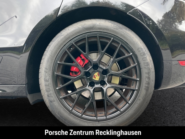 Porsche Macan GTS BOSE Luftfederung Rückfahrkamera LED