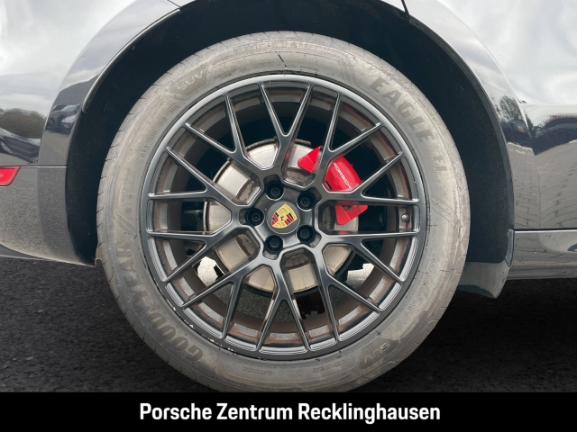 Porsche Macan GTS BOSE Luftfederung Rückfahrkamera LED