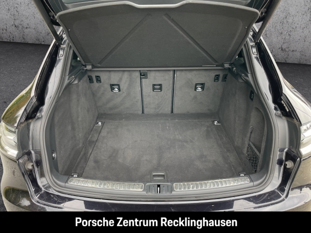 Porsche Macan GTS BOSE Luftfederung Rückfahrkamera LED