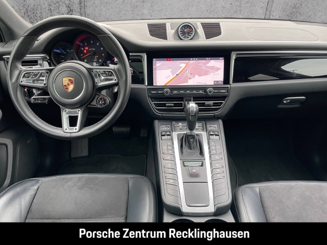 Porsche Macan GTS BOSE Luftfederung Rückfahrkamera LED