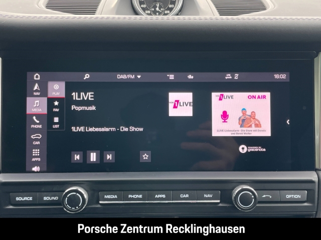 Porsche Macan GTS BOSE Luftfederung Rückfahrkamera LED