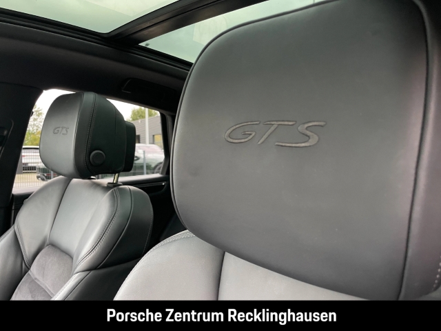 Porsche Macan GTS BOSE Luftfederung Rückfahrkamera LED