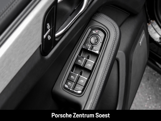 Porsche Macan Turbo/21-Zoll/PASM/Surround-View/BOSE