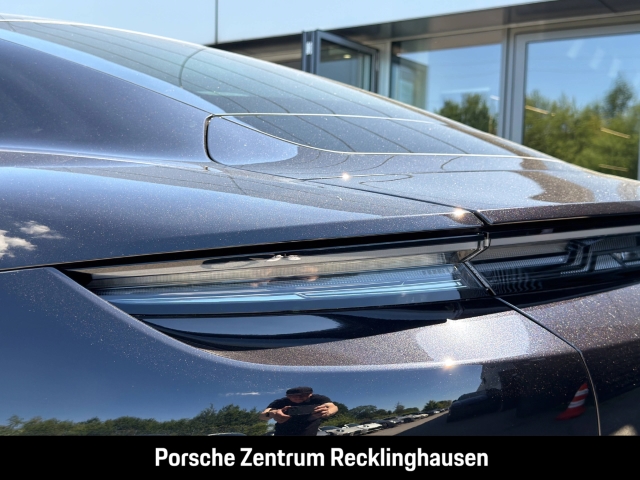 Porsche Taycan Black Edition InnoDrive LED-Matrix BOSE