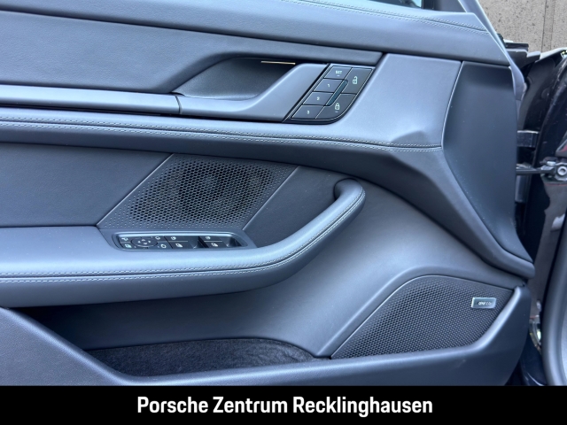 Porsche Taycan Black Edition InnoDrive LED-Matrix BOSE