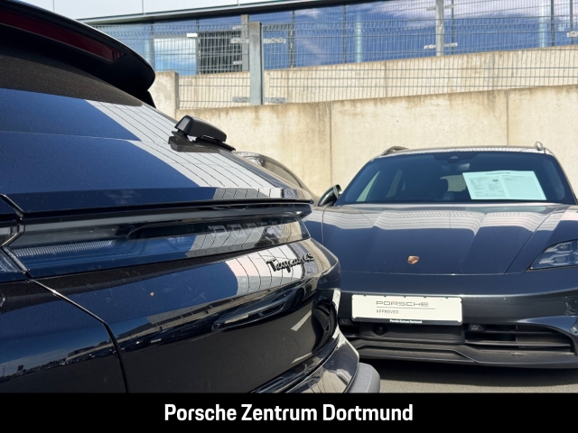 Porsche Taycan 4S Cross Turismo