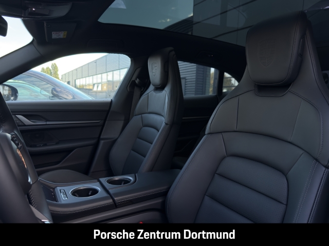 Porsche Taycan 4S Cross Turismo