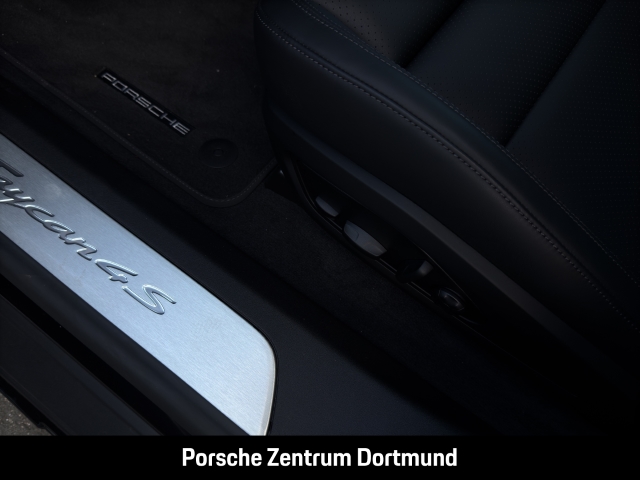 Porsche Taycan 4S Cross Turismo