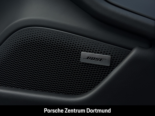 Porsche Taycan 4S Cross Turismo