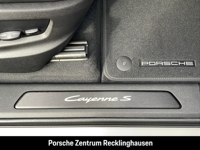 Porsche Cayenne S Coupe Sportabgas Luftfederung BOSE 22z