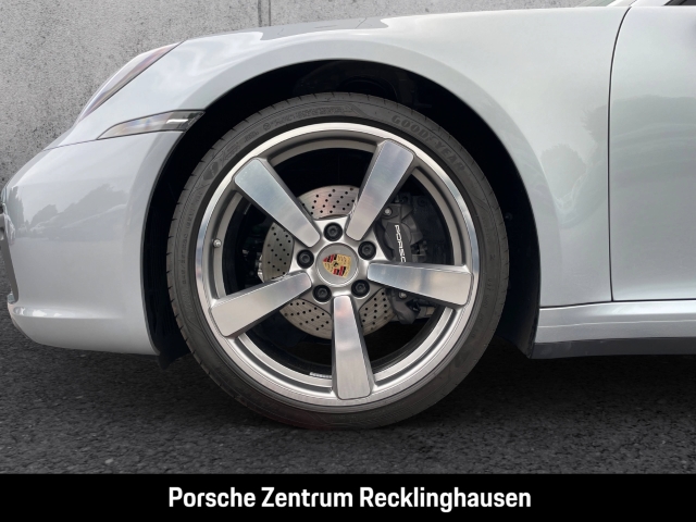 Porsche 992 911 Targa 4 Sportabgasanlage LED-Matrix BOSE