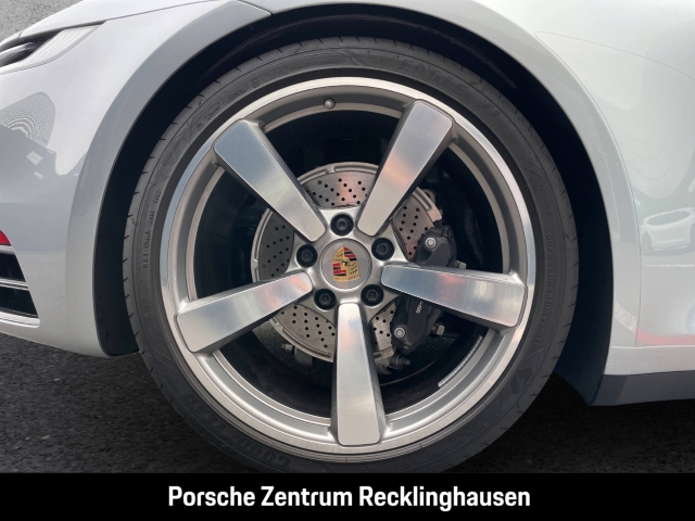 Porsche 992 911 Targa 4 Sportabgasanlage LED-Matrix BOSE