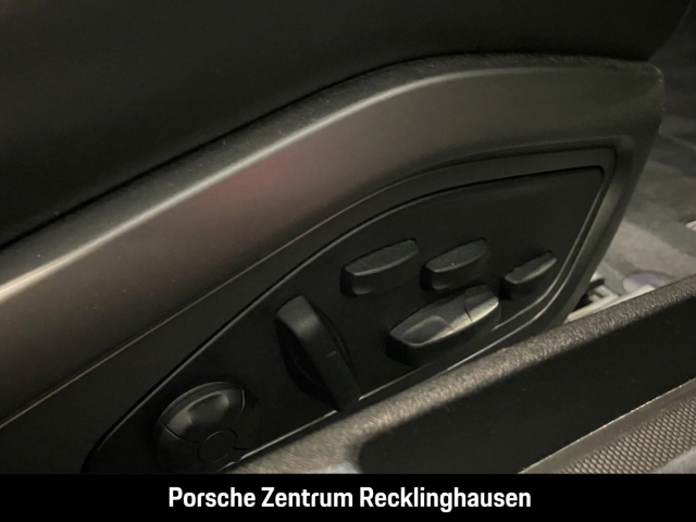 Porsche 992 911 Carrera Cabrio LED-Matrix Sitzbelüftung