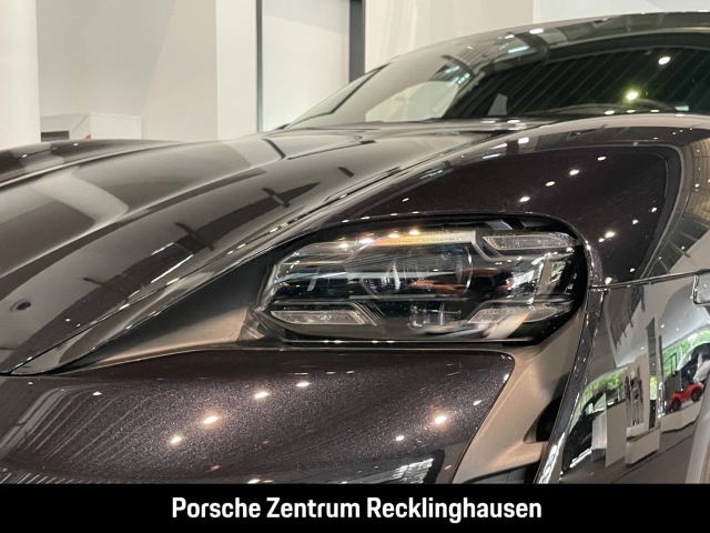 Porsche Taycan Turbo Burmester Nachtsicht Head-Up PDCC