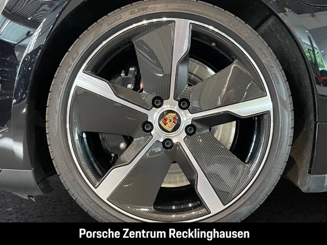 Porsche Taycan Turbo Burmester Nachtsicht Head-Up PDCC