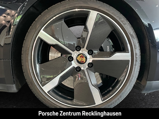 Porsche Taycan Turbo Burmester Nachtsicht Head-Up PDCC