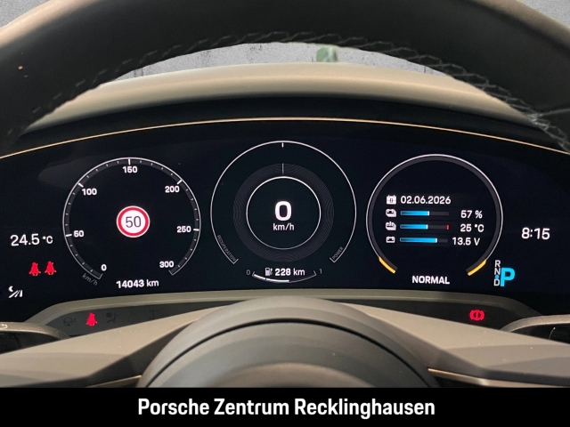 Porsche Taycan Turbo Burmester Nachtsicht Head-Up PDCC