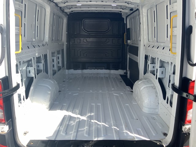 Volkswagen Crafter 35 Kasten mittellang